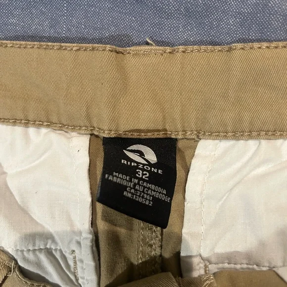 Men’s Ripzone Khakis - Picture 3 of 4